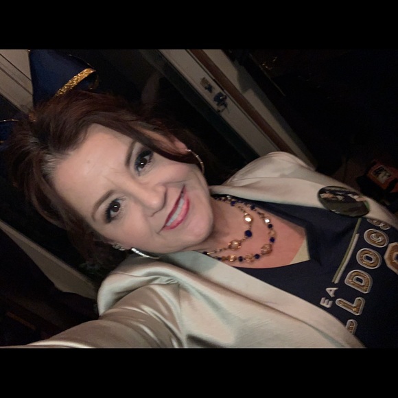 Meet your Posher, Thaya - Picture 4 of 6